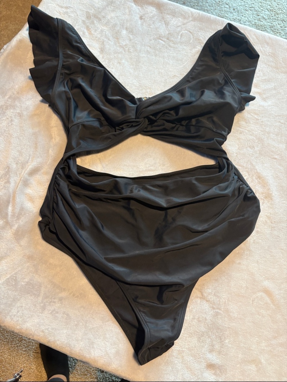 SHEIN Black Twist Cutout One-Piece Swimsuit